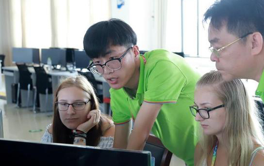 關于舉辦虛擬現實（VR）產品設計與開發賽項操作技能與國際職業能力提升訓練營通知