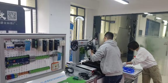 ?關于舉辦2021金磚大賽之激光設備裝調與加工技術賽項第二期裁判員培訓認證班的通知